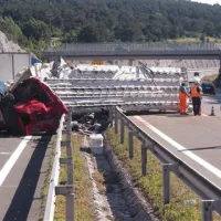 V trčenju tovornjaka umrl Poljak