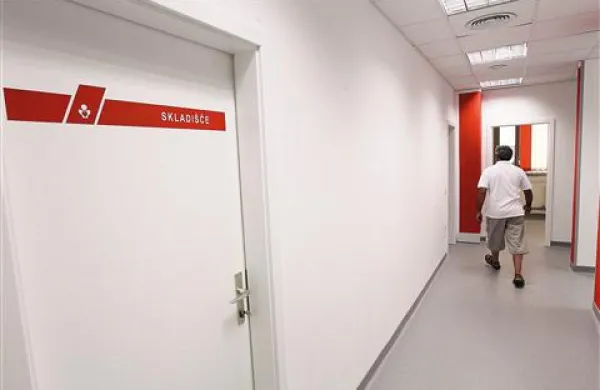 Prostori za prehospitalno enoto  v izolski bolnišnici so nared, intervencijska pot pa še ne 