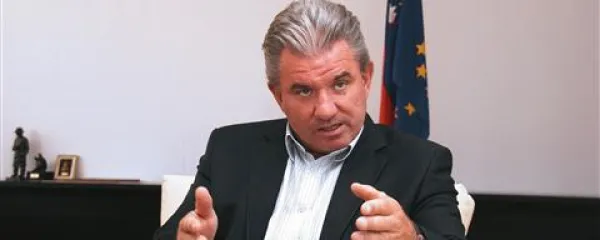  Andrej Vizjak: “Tako divja, kot je pri nas fleksibilnost za mlade delavce, iskalce prve zaposlitve ali pa odpuščene delavce, ki iščejo novo zaposlitev, ni v skoraj nobeni drugi državi.”  
