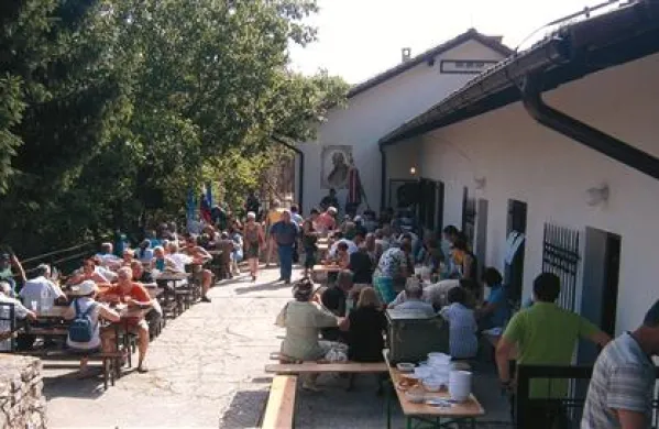 Umetnost na ogled in naprodaj