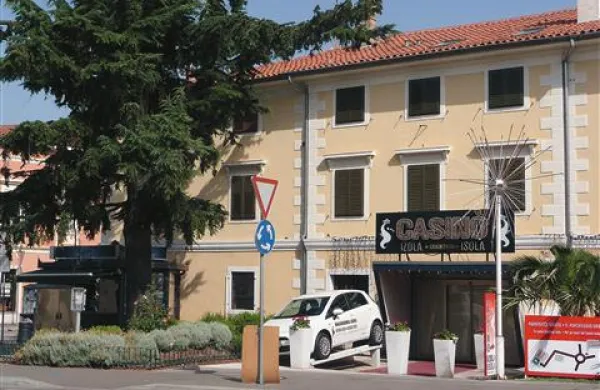 Igralni salon Casino Izola se bo  v diskoteko The Club  na Belvederju po napovedih preselil še letos