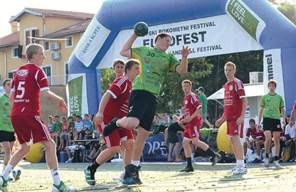 Na Eurofestu se za visoka mesta borijo tudi primorske moške in ženske ekipe