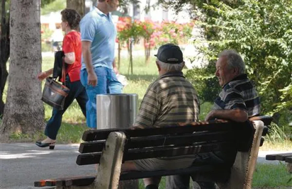 Pri varuhu človekovih pravic naj bi zahtevo glede pokojnin pripravili do konca meseca