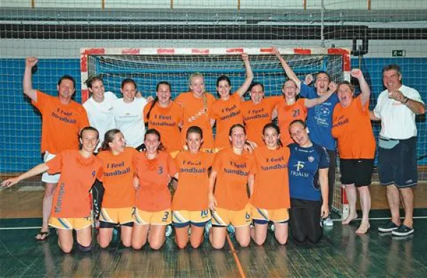 Veselje mladink Žurd Koper po finalni zmagi nad slovensko reprezentanco