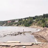 Priljubljen kopalni odsek od Valdoltre do nekdanjega Gradisovega kopališča