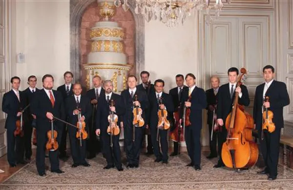 Jutri se v piranskem Križnem hodniku začenjajo Piranski glasbeni večeri s koncertom slovaškega komornega orkestra  Cappella Istropolitana