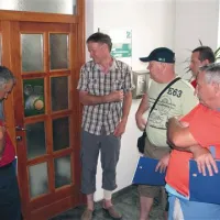 Nekdanji delavci se prijavljajo na  uradih za delo