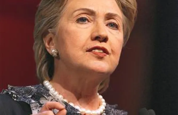 Hillary Clinton je kot stoto državo obiskala Latvijo