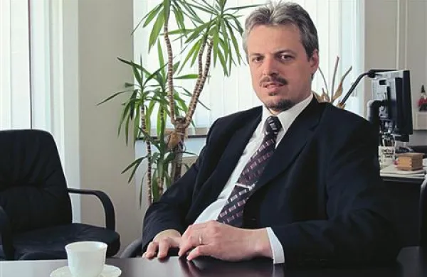 Po besedah pivškega župana Roberta Smrdelja je tudi investitor sam popustil pritiskom Košancev in zagotovil, da pri projektu ne bo  vztrajal