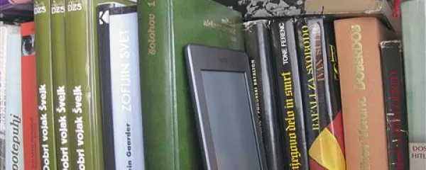 Cela knjižnica v eni napravi