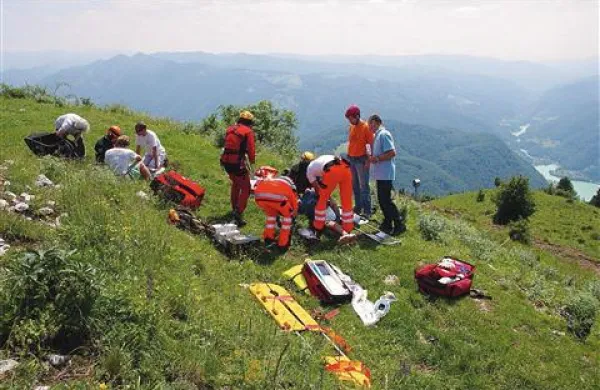  Včeraj sta se na Goriškem ponesrečila jadralna padalca. Fotografija je simbolična