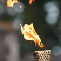 Olimpijska plamenica je bila pred dnevi tarča nepridipravov