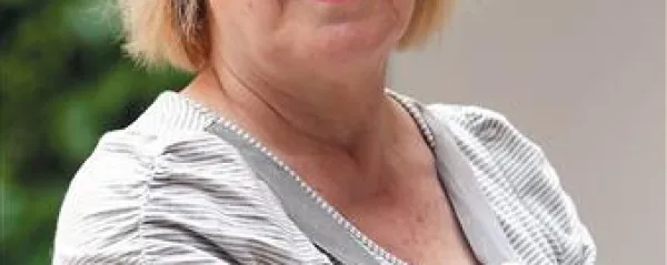 Marina Horak: “Z nastopanjem nisem imela težav,  pač pa z življenjem. Ključno pri meni je bilo, da sem se rodila  dva tedna po uboju  mojega  očeta.”