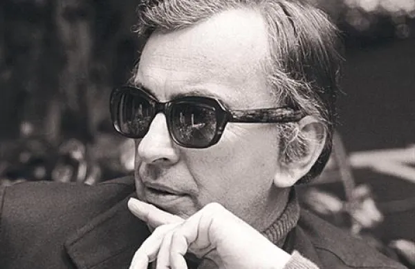 Na svojem domu v Hollywoodu je v 87. letu starosti umrl ameriški pisatelj, dramatik in kritik Gore Vidal