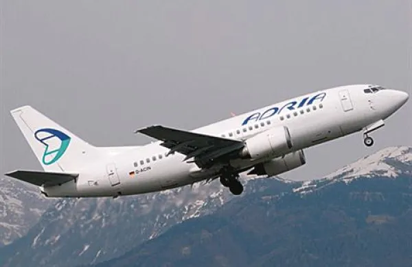 Agencija za upravljanje kapitalskih naložb RS (AUKN) je danes objavila mednarodni poziv za javno zbiranje ponudb za 74,87-odstotni delež v Adrii Airways
