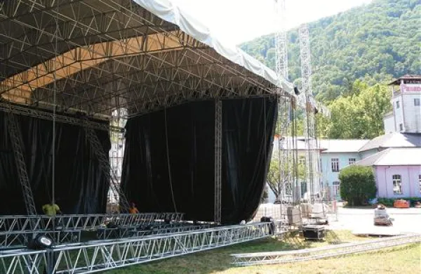 Veliki oder so dvignili  včeraj