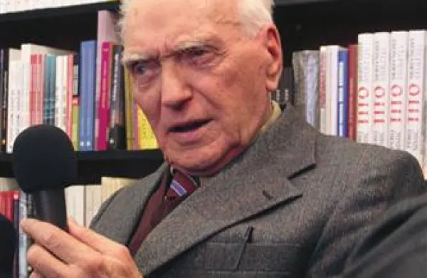 Italijanski predsednik Giorgio Napolitano je tržaškega pisatelja Alojza Rebulo (na fotografiji) imenoval za velikega častnika viteškega reda za zasluge za Republiko Italijo