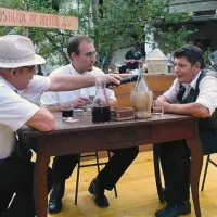 Ker so v gostilnah zakartali premoženje, so mnogi morali po svetu