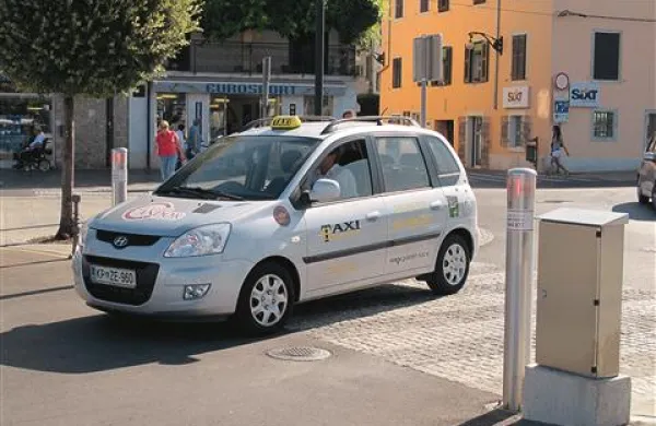 Rdeča luč gori tudi, ko sta valja potopljena