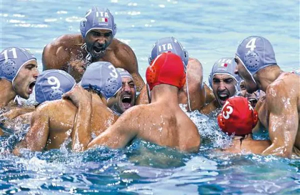 Italijanski vaterpolisti  se bodo v četrtfinalu pomerili z Madžari, ki branijo  naslov 