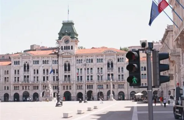 Slovenska narodna manjšina v Italiji za leto 2012 ni prejela še niti evra