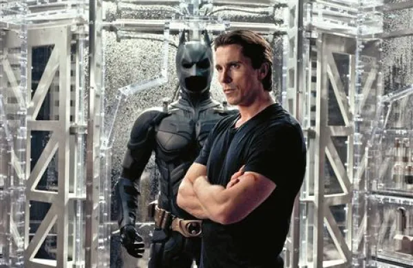  Christian Bale  v glavni vlogi v filmski uspešnici   Batman  