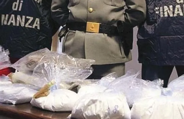 Detektorji lahko v slini voznika odkrijejo kar pet različnih vrst droge: amfetamin,  opiate, metanfetamin,  THC in kokain. Fotografija je simbolična 