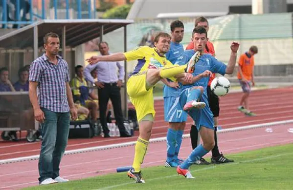 Maribor se je po Gorici v sezoni 2004/05 prebil v tretji krog lige prvakov