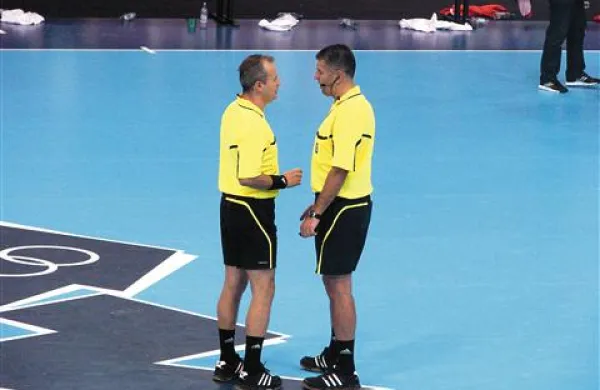 Peter Ljubič in Nenad Krstić sta v igri za sojenje moškega rokometnega finala