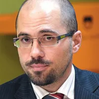 Dr. Aleš Kuhar