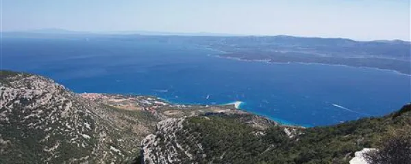 Na kamnu, za kamen in od kamna