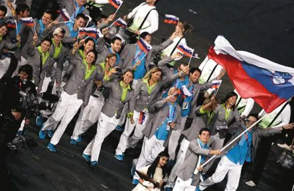 Slovenska ekipa se v domovino vrača s štirimi medaljami - zlato je v judu osvojila Urška Žolnir, Primož Kozmus je bil v metu kladiva srebrn, Luka Špik in Iztok Čop sta si v dvojnem dvojcu priveslala bron, s katerim se je v strelstvu z malokalibrsko puško leže okitil tudi Rajmond Debevec