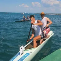 Za razliko od prejšnjih let se je tokrat na progah merilo več kanuistov. Na fotografiji je Orkin dvojec, v ospredju Malin Titorič.