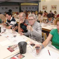 Hkratna  vodena degustacija terana in pršuta je bila ena od novosti letošnjega praznika