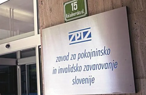 Na Zpizu so do 3. avgusta zaradi znižanja pokojnin od veteranov vojne za Slovenijo prejeli 1022 ugovorov