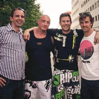 Med ustvarjalci dokumentarca in Chorchypom je zrasla povezanost, ki presega poslovno sodelovanje. (Z leve) Aleksander Lavrini, Denis Porčič - Chorchyp, Bojan Dovrtel in Klemen Razinger 