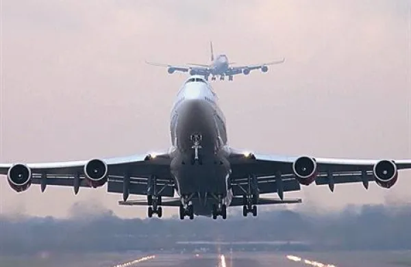 Somalski parlament bo po 20 letih zaprisegel na letališču