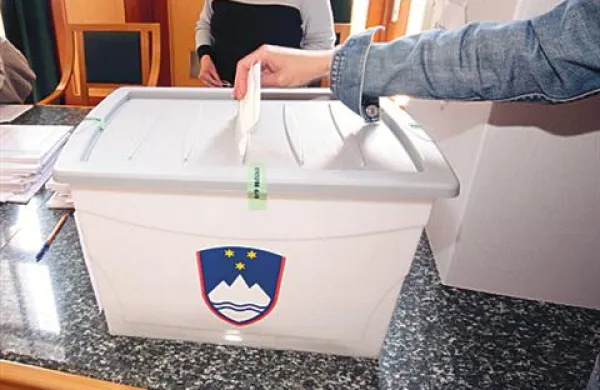 Predsedniške volitve bodo 11. novembra, danes so začeli teči roki za volilna opravila