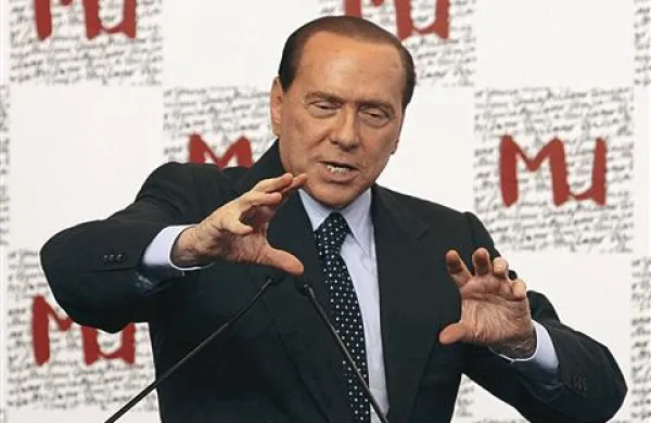 Nekdanji italijanski premier Silvio Berlusconi septembra načrtuje politično turnejo na ladji za križarjenje