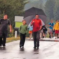 Najbolj goreči privrženci avtomobilizma so prišli: niso se ustrašili niti hudega naliva