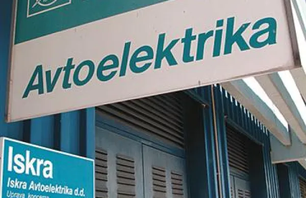 Matična družba iz Šempetra pri Gorici je realizirala 104 milijone evrov prodaje, kar je za štiri odstotke več kot lani in predstavlja 51 odstotke letnega načrta