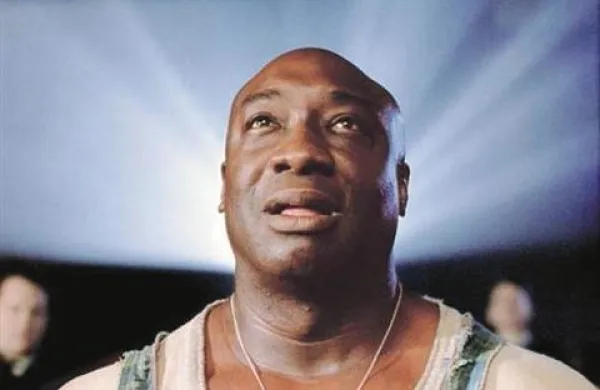 Michael Clarke Duncan je bil za vlogo na smrt obsojenega morilca v filmu Zelena milja nominiran za oskarja