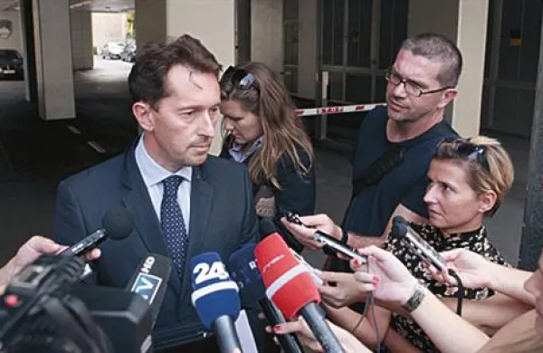 Gregor Virant je po današnjem sestanku dejal, da bi bilo treba reforme sprejeti do konca letošnjega leta  