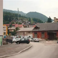 Sramota na Uti - razpadajoč Hidriin “rojstni” kraj - utegne še bremeniti Idrijo