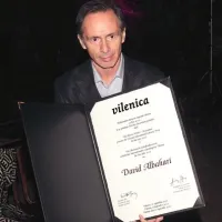 David Albahari: “Brez   bralcev ne bi bilo niti pisateljev, še posebej postmodernih, kakršen sem tudi sam.”