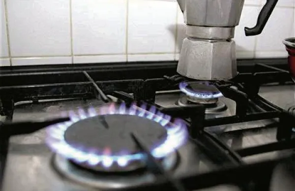 Za odlokom naj bi stali interesi Gazproma na evropskem tržišču