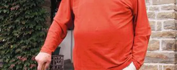 Bert Pribac: “Danes je življenje drugačno. Tudi na vasi je čutiti razvoj, čeprav v primerjavi z razvojem v obmorskih mestih še vedno zaostaja.”  