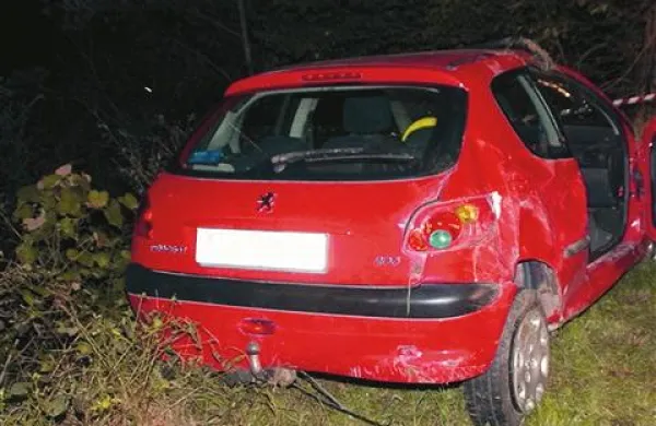 Za 57-letnega voznika je bilo najverjetneje usodno prevračanje in poškodbe, ki jih je ob tem utrpel 