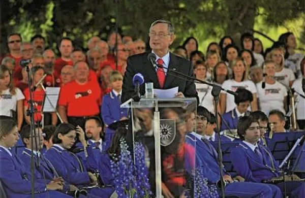 V Kopru slovesno ob obletnici vrnitve Primorske k matični domovini