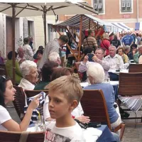 Glavnina dogajanja je bila na Manziolijevem trgu
